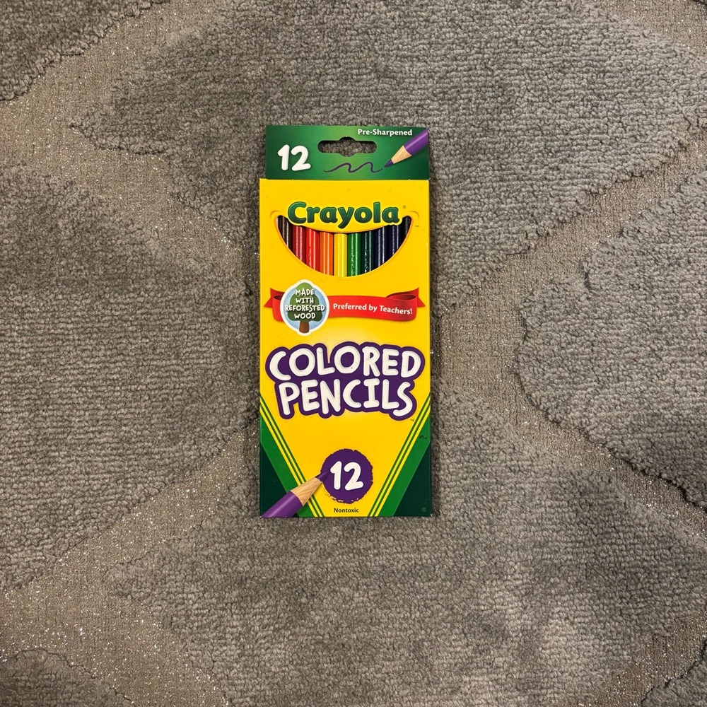 Crayola Pre-Sharpened 12-Color Pencil Set with Vibrant Hues